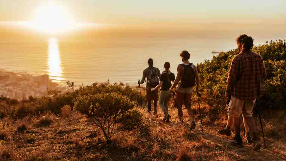 hiking-tick-featured